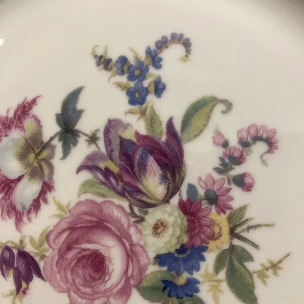 Castleton China Manor Gold Trim Dinner Plate 9